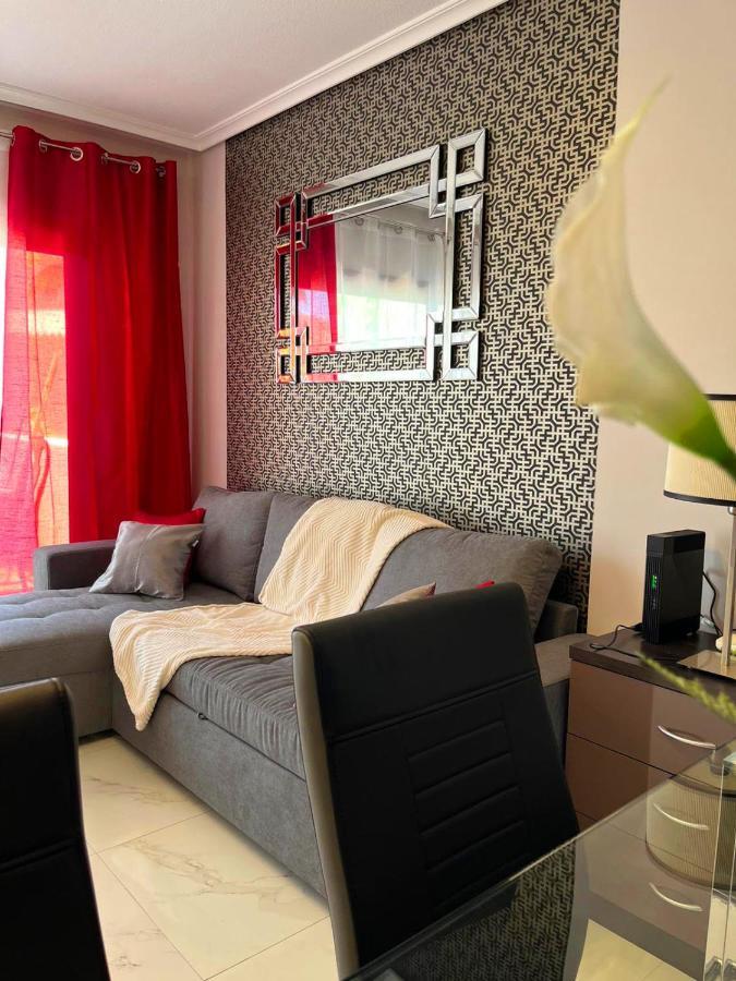 Elegant Style 3-Bedroom Brand New Apartment サンミゲル・デ・アボナ エクステリア 写真