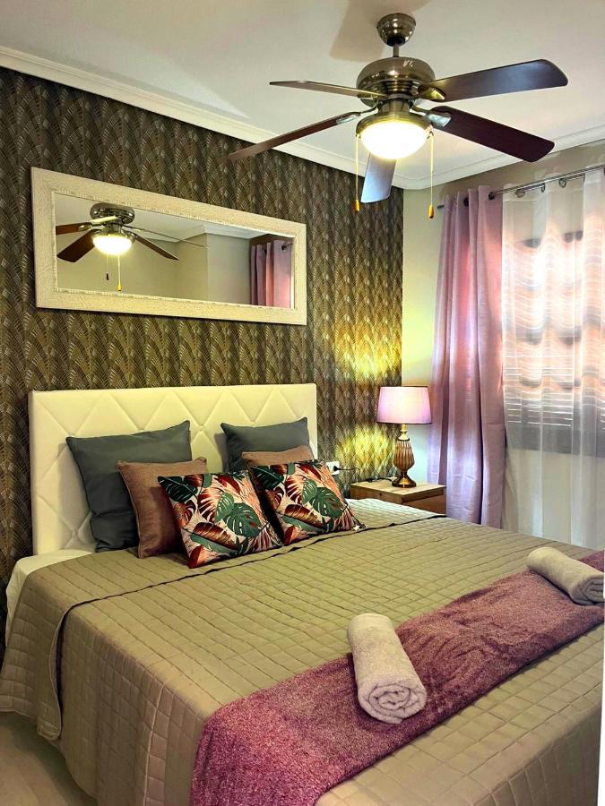 Elegant Style 3-Bedroom Brand New Apartment サンミゲル・デ・アボナ エクステリア 写真