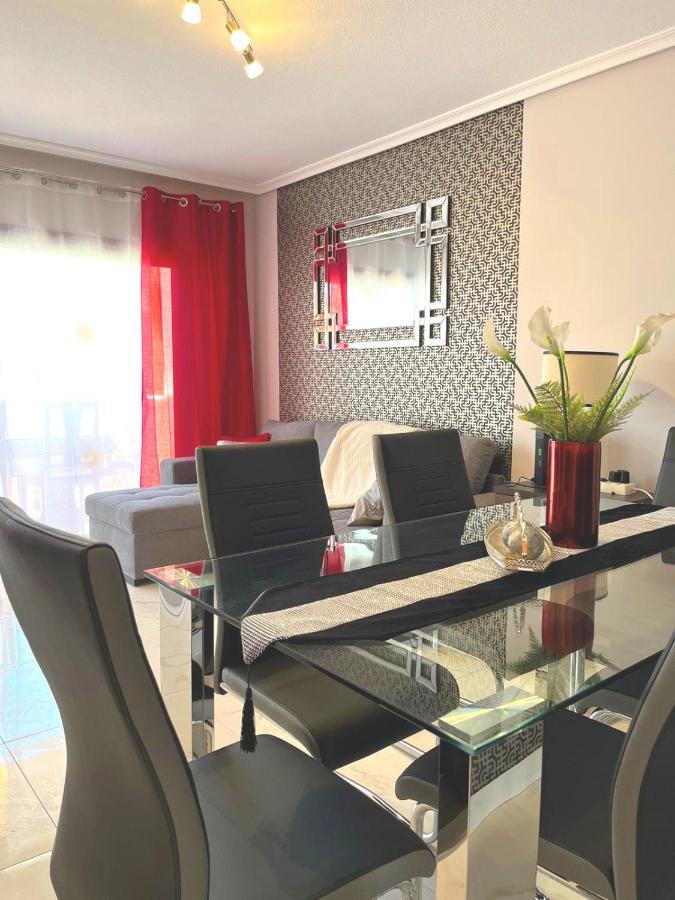Elegant Style 3-Bedroom Brand New Apartment サンミゲル・デ・アボナ エクステリア 写真