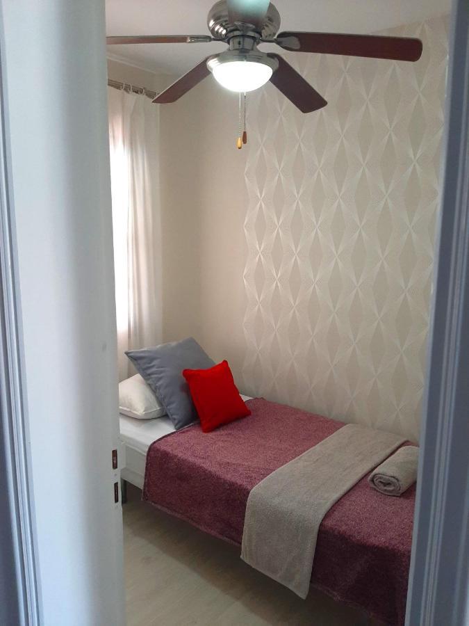 Elegant Style 3-Bedroom Brand New Apartment サンミゲル・デ・アボナ エクステリア 写真